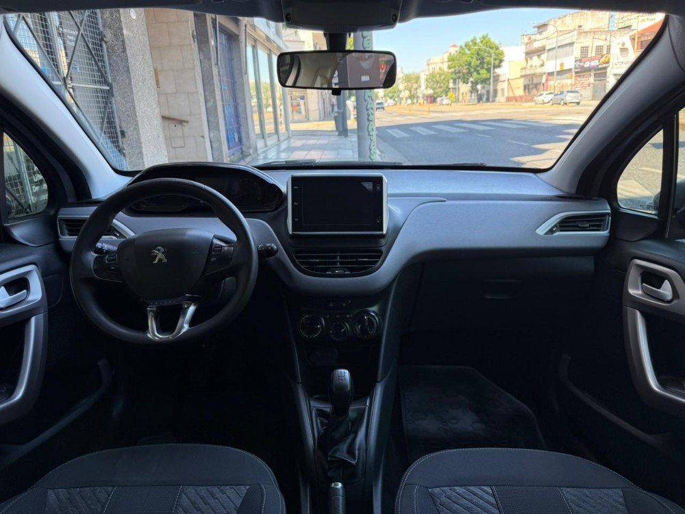 Peugeot 208 Allure — foto 2